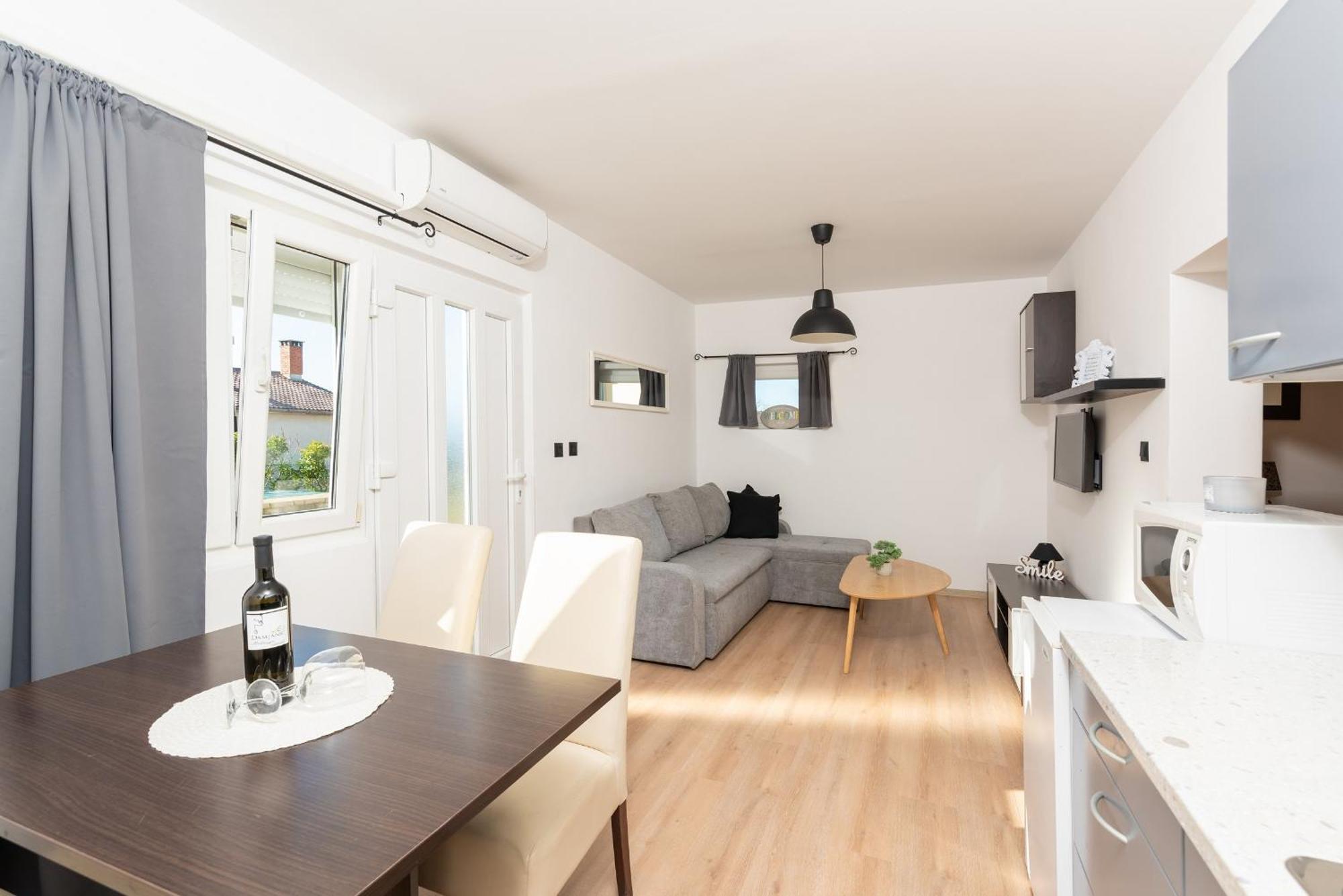 Apartments Dobrec Fuskulin Ngoại thất bức ảnh